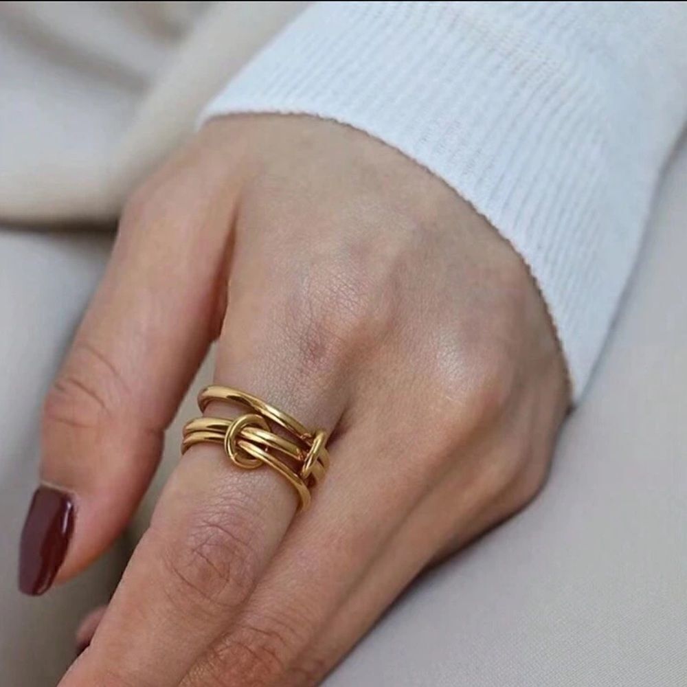 Vintage style ring A906